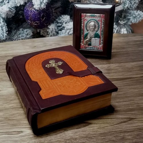 РОЖДЕСТВЕНСКИЕ ПОДАРКИ