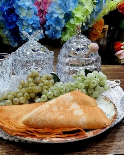 СЕРВИРУЕМ МАСЛЕНИЦУ