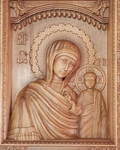 СВЕТЛЫЙ ПРАЗДНИК